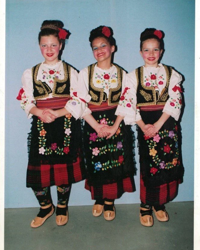 8.FolkCostume